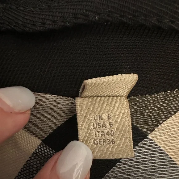 Burberry Black Women's Coat - Picture 6 of 7